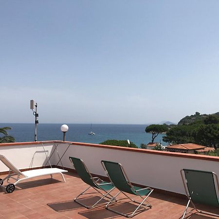 B&B Hotel Il Veliero - La Vela Del Veliero SantʼAndrea Dış mekan fotoğraf